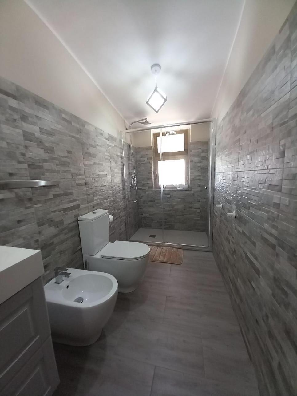 Bluesky Apartment - Third Floor Giardini Naxos Luaran gambar