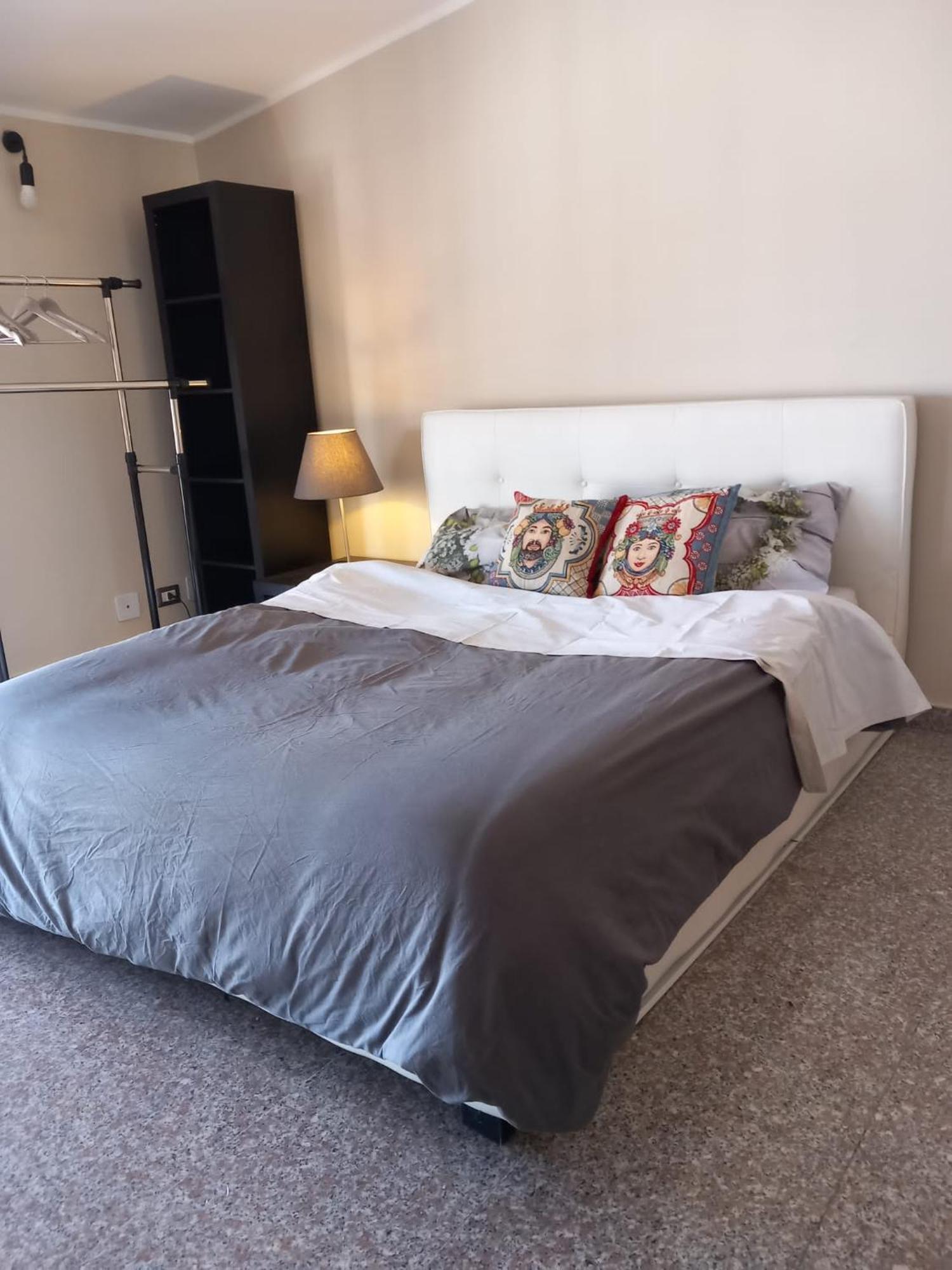 Bluesky Apartment - Third Floor Giardini Naxos Luaran gambar